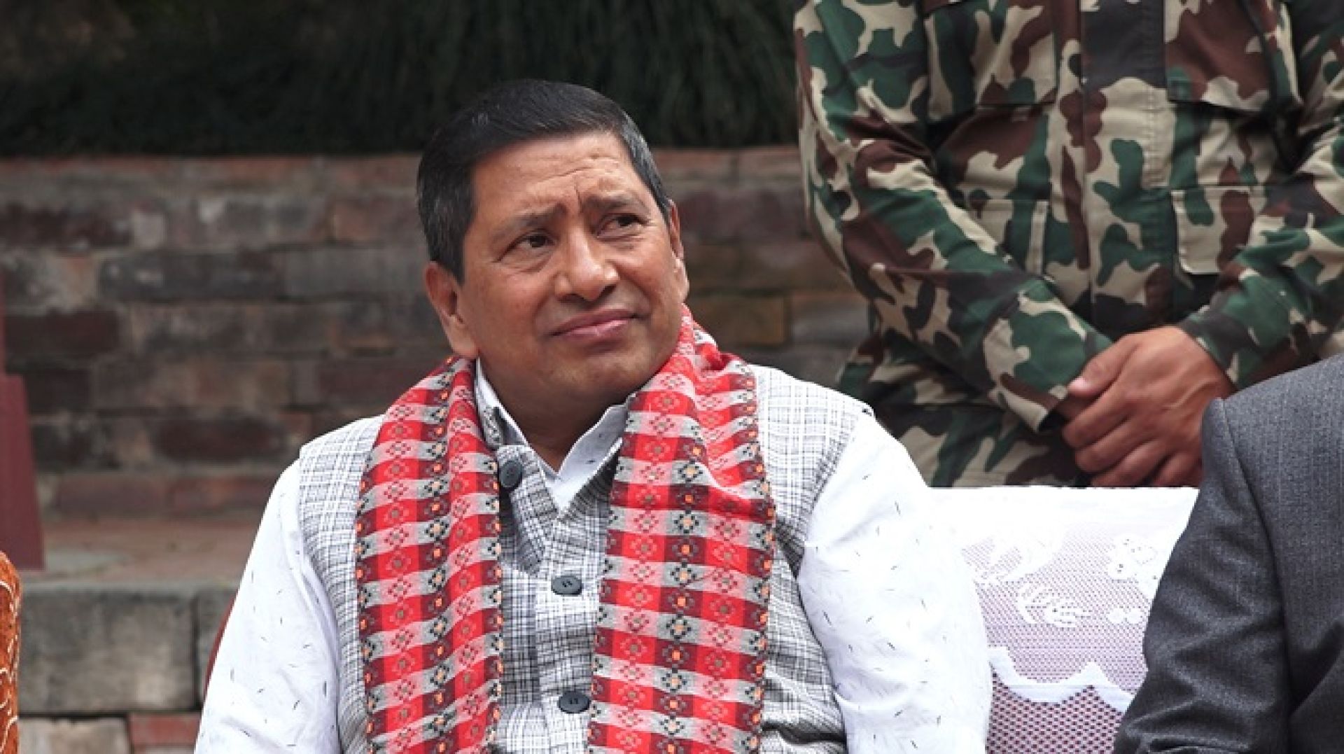 प्रधानमन्त्री कार्कीलाई उपाध्यक्ष श्रेष्ठका ६ सुझावः घोषित मितिमा निर्वाचन गराउन दबाब